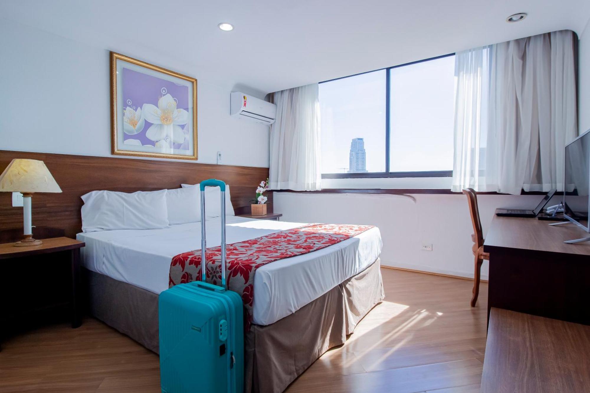 Hotel Dan Inn Curitiba Centro By Nacional Inn Dış mekan fotoğraf