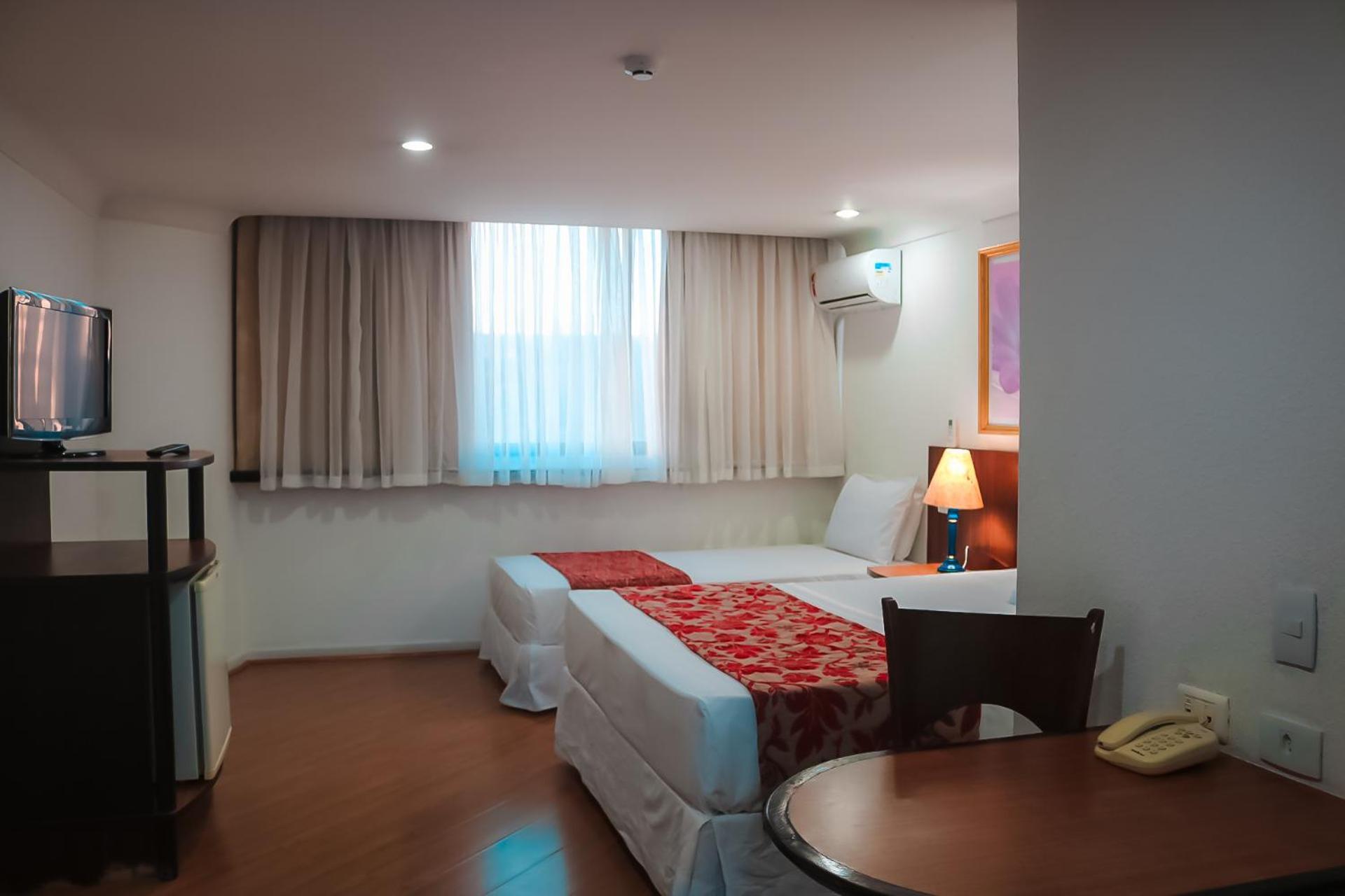 Hotel Dan Inn Curitiba Centro By Nacional Inn Dış mekan fotoğraf